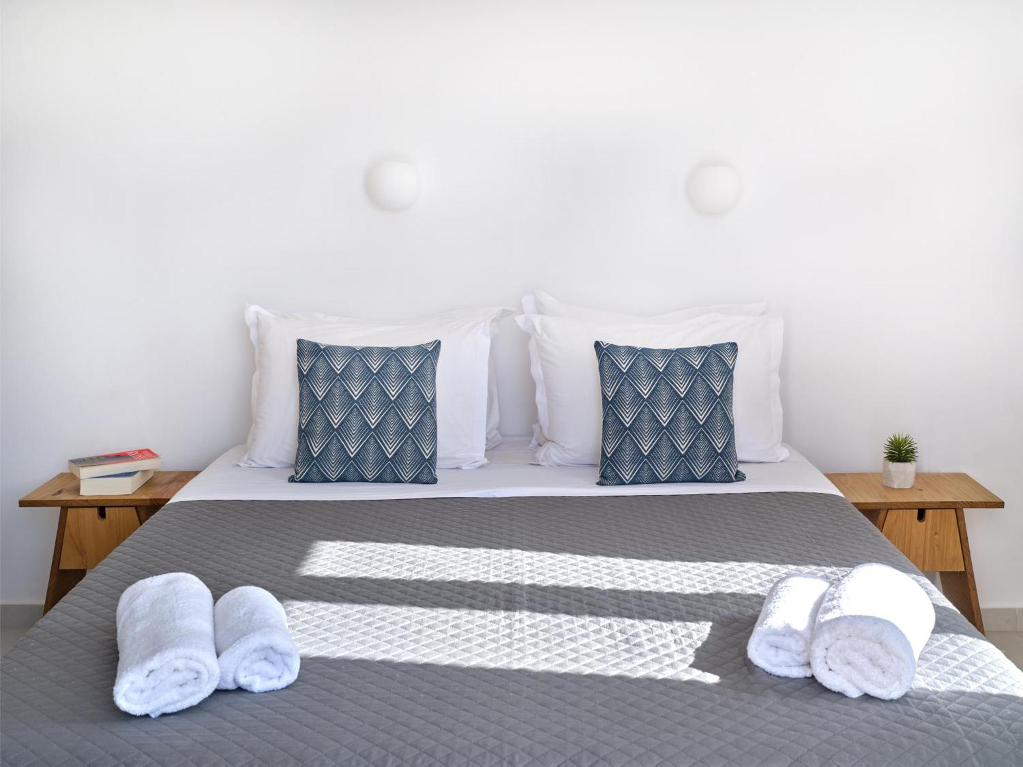 Akrotiri 3* Парос