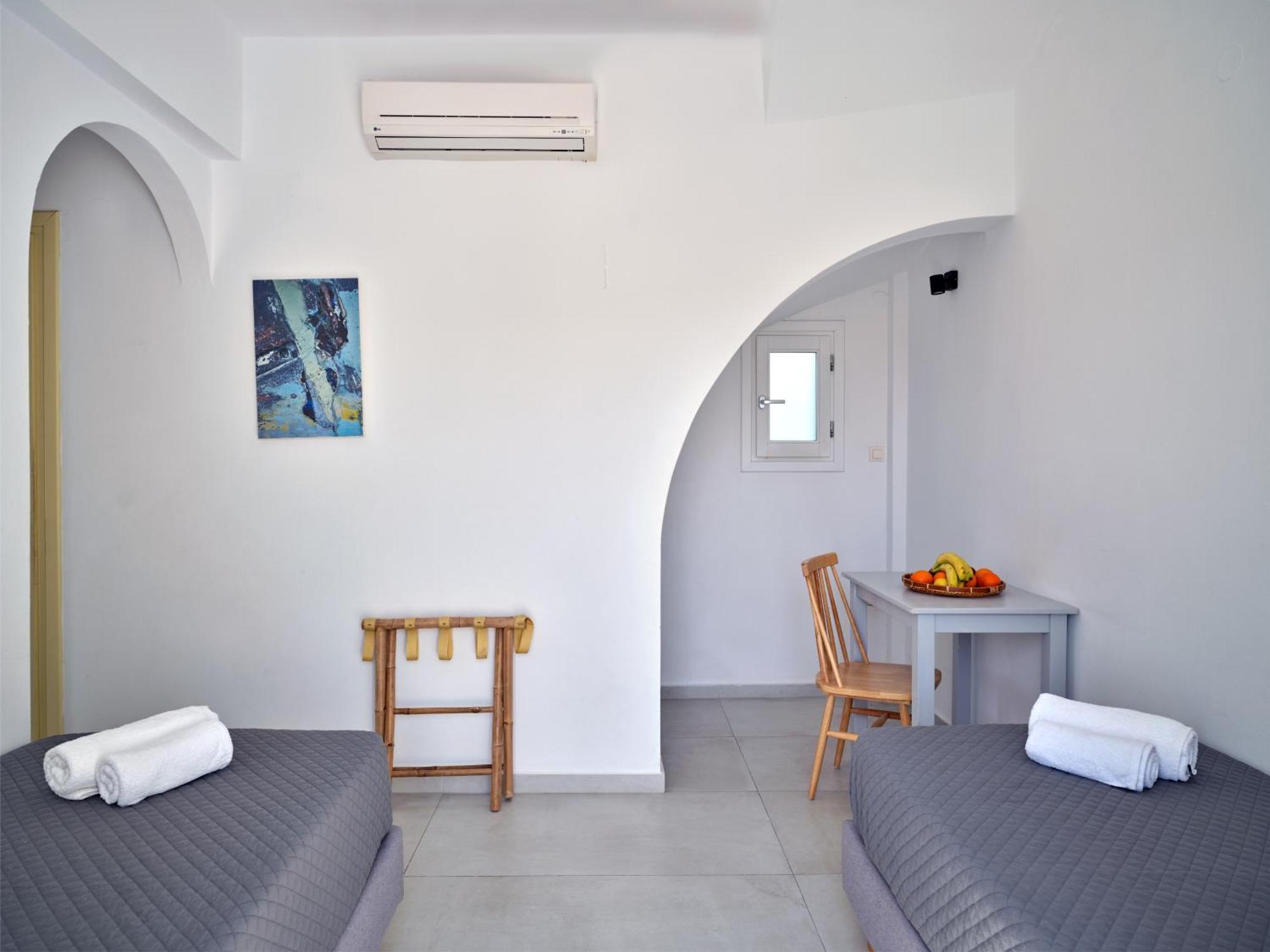Akrotiri 3* Парос